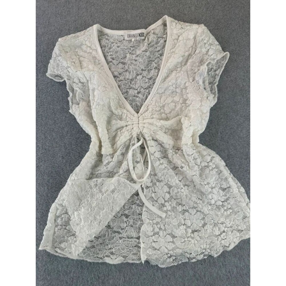 White Floral Tie Front Top Sz Small VNeck Short Sleeve Coquette Going Out Dainty